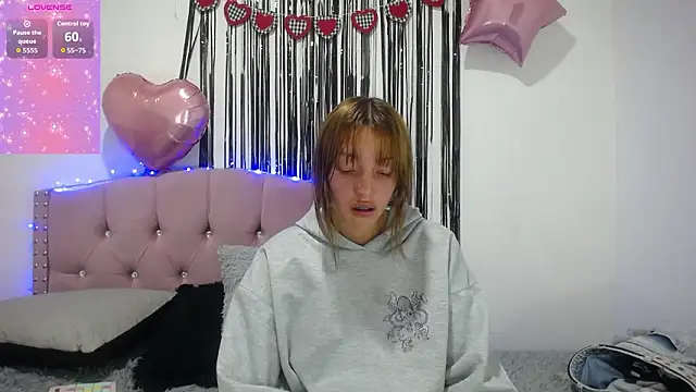 emily_cooper_pym webcam