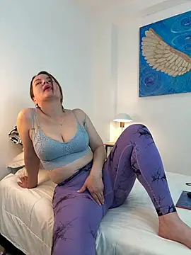 Viictoria-Jones webcam