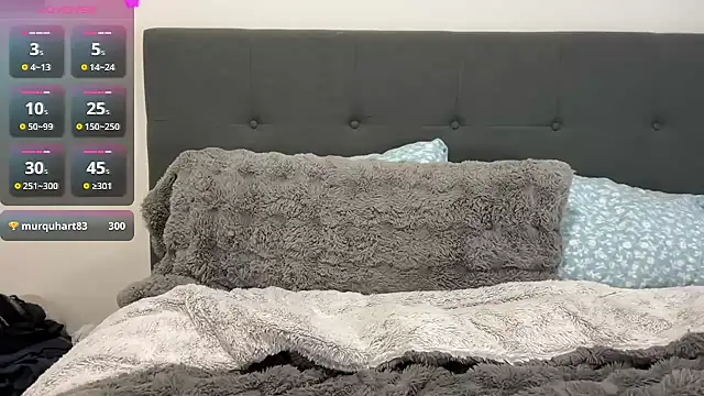 CanadianCumTarget webcam