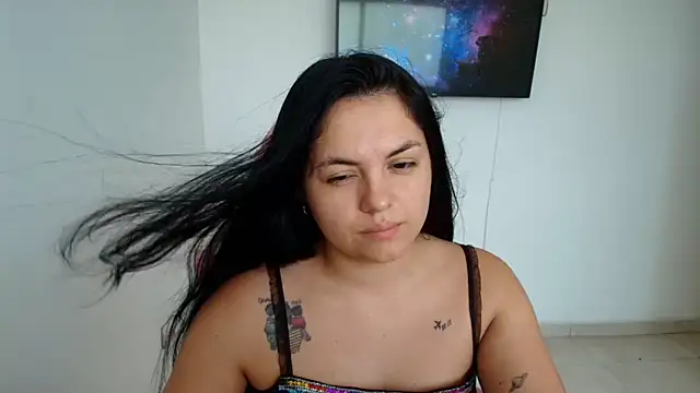 Danna_Saturnitee webcam