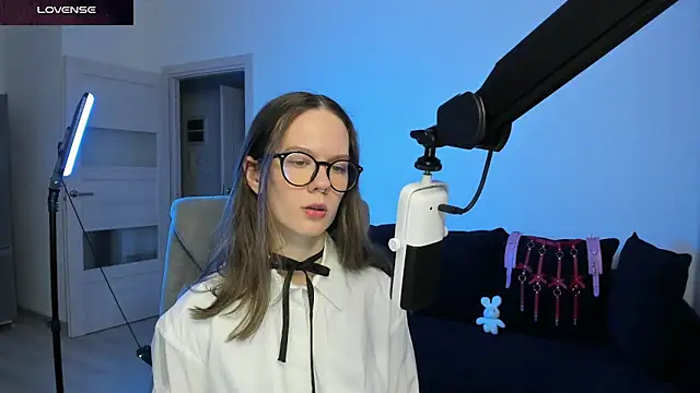 Goddess_of_Fertility webcam