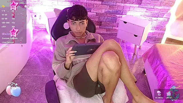 osamu_tay - Osamu_tay's free webcam