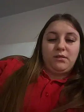 Strawberryyyyik webcam