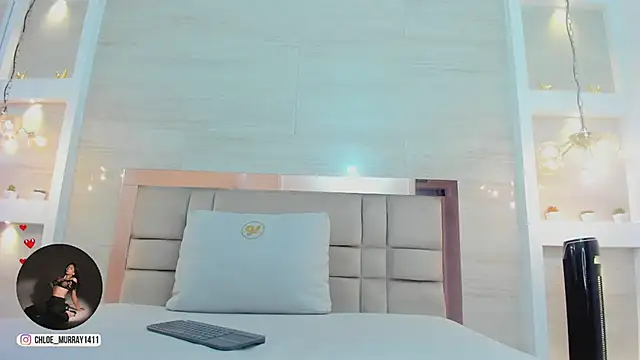 chloe_murray webcam