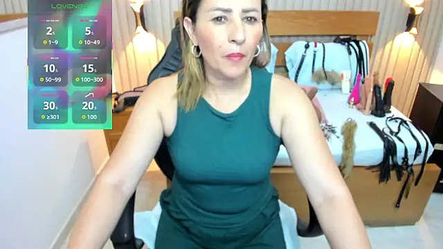 luciana_ballesteros_ - Luciana_ballesteros_'s free webcam - UK Sex Cams