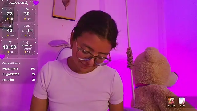 Zoow_bluussh live sex cam