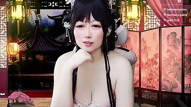 LuckyCute-Tutu webcam