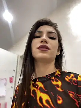 SlowSweetWhispe webcam