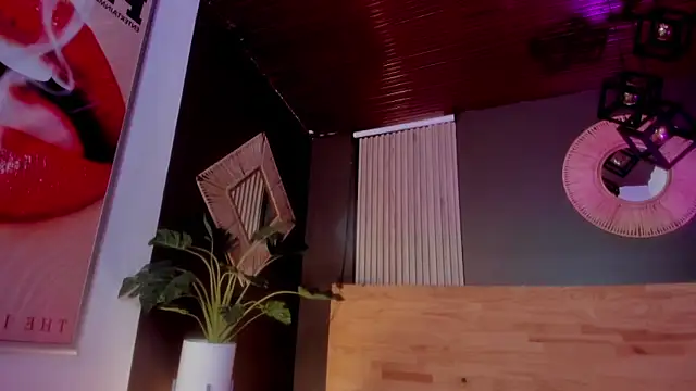 Velvet_Dreamss webcam