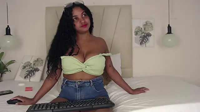 Ashley_Ebony__ webcam