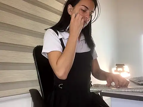 bliinkii_and_luka_ webcam