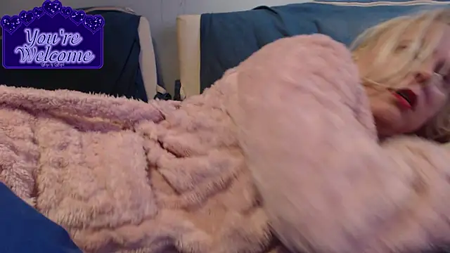 martachatte (F mature) - squirt