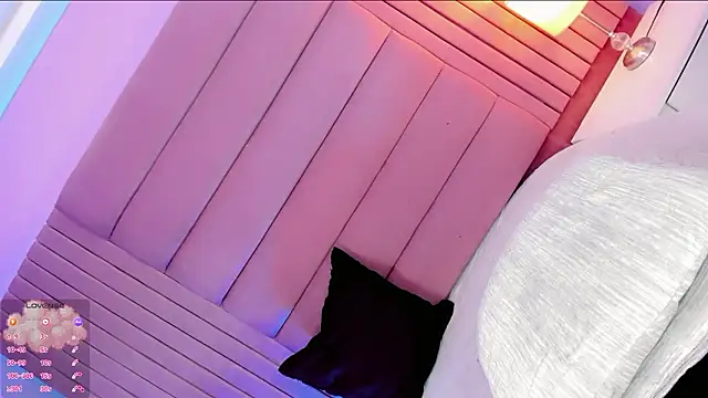 Camille_deluxe webcam