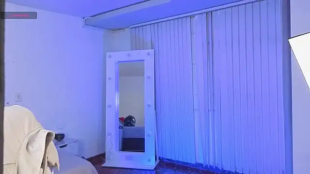 _sharlotte777 webcam