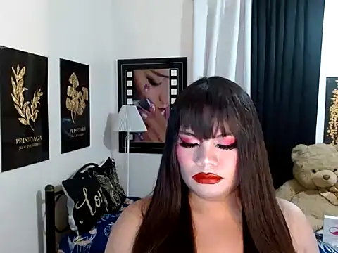 TSbrianaHugeCock live sex cam