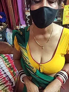 little-roshni (F milf) - First Day First Show