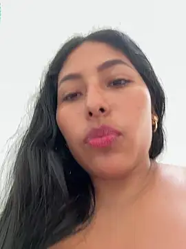 emmyjhonson07 webcam