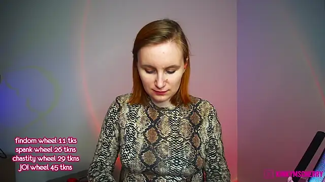 KinkyMissCherry webcam