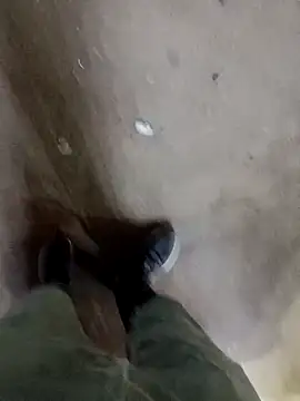 rocky-badboy_cum4me (M young) - Put a Condom on your cock for 5 minutes