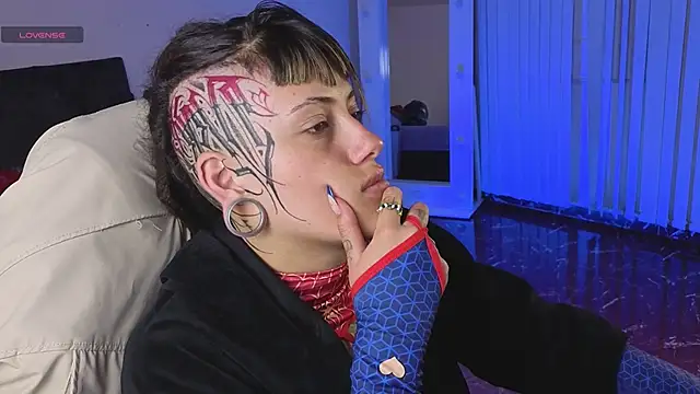 _sharlotte777 webcam