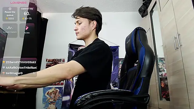 sr_jaeger - Sr_jaeger's free webcam - UK Sex Cams