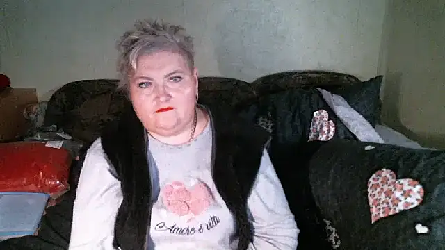 lana555 - Lana555's free webcam - UK Sex Cams