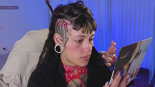 _sharlotte777 webcam