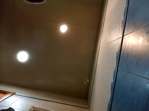 Lia_Y_PatrickX live sex cam