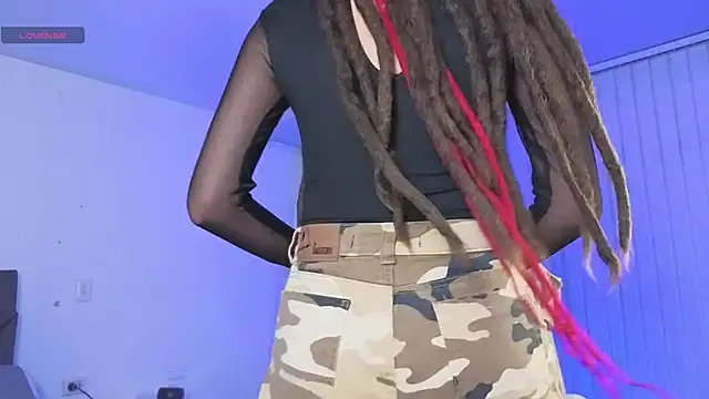 _sharlotte777 webcam