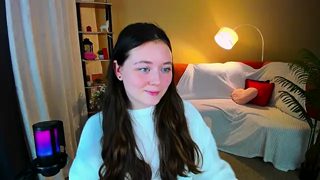 AlluringLookk webcam