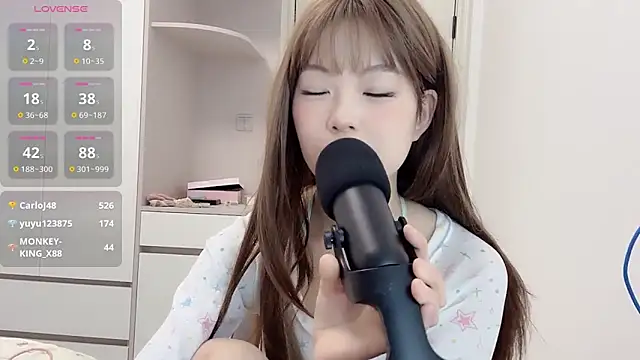 美女Xiaorui-在线直播