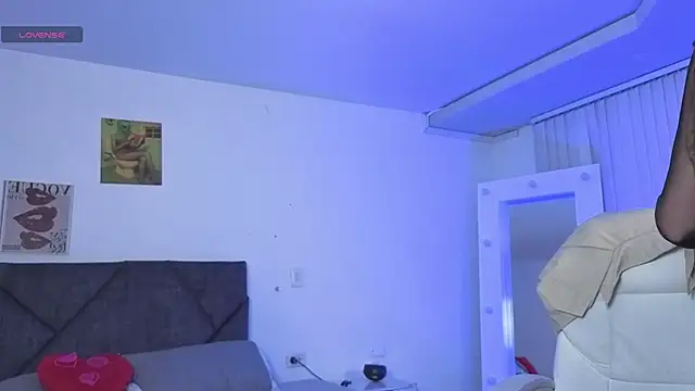 _sharlotte777 webcam