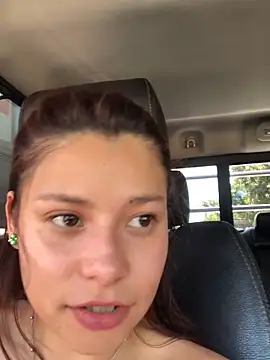 3littles - 3littles's free webcam - UK Sex Cams