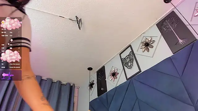 elodie_walker webcam