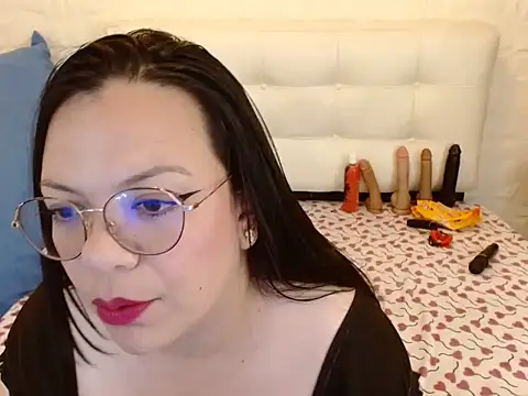 Angiee_BBW webcam