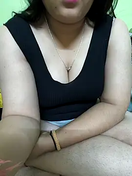 SHWETA39SWEET webcam