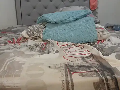 nahomibeckers webcam