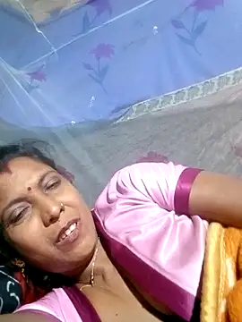 Savita992 live sex cam