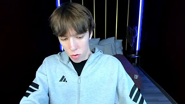 MarkBranston live sex cam