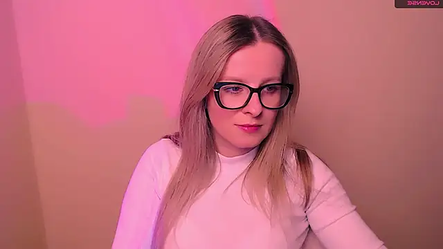 AnnePeach webcam