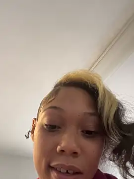 Tamiii420 live sex cam