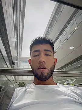 liam_bronw's live cam