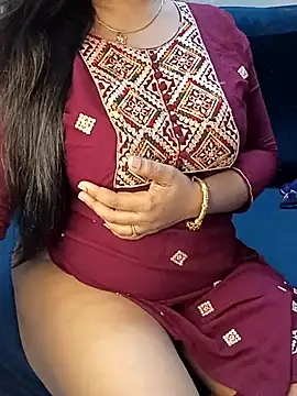 Webcam Model (SSiya-)  is live.Free join now!