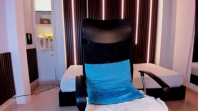 Alicee_Broownn webcam