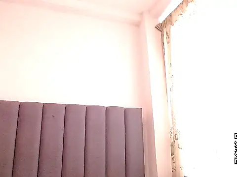 saara_johnson496 webcam