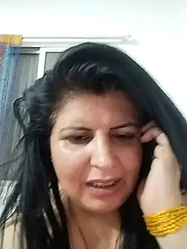 Webcam Model (Jann_Riya333)  is live.Free join now!