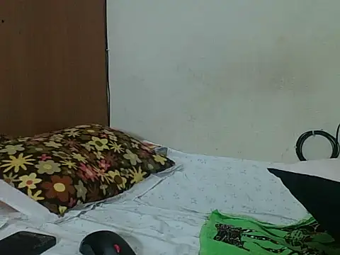 Sexyblackgold webcam