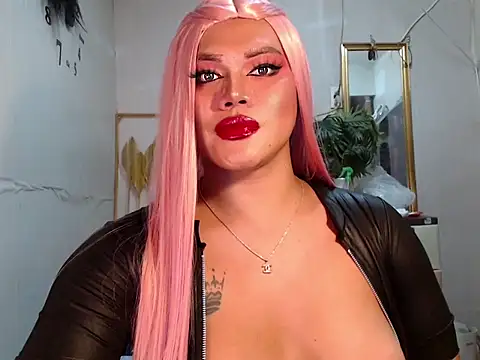 GORGEOUS_CARMEE webcam