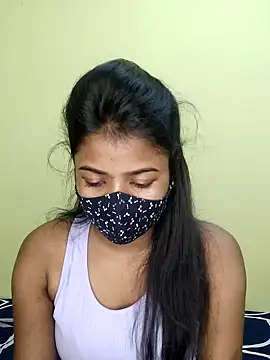 Webcam Model (trinasa)  is live.Free join now!