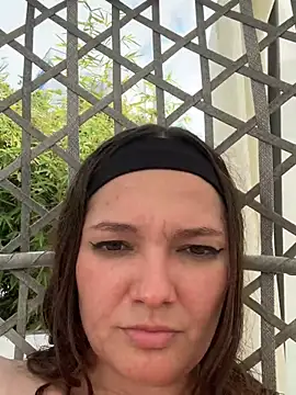 hecatecorvin - HecateCorvin's free webcam - UK Sex Cams